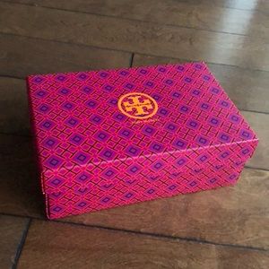 Tory Burch shoe box